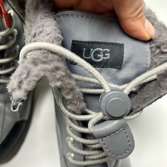 Kids UGG Adirondack boots
