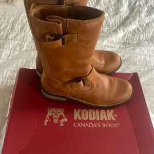 Kodiak Alcona waterproof boots sz. 9.5