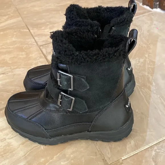Kookaburra  by Ugg winter boots