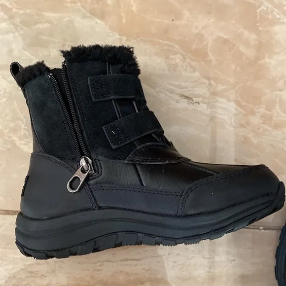 Kookaburra  by Ugg winter boots