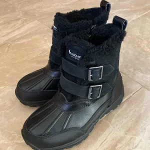 Kookaburra  by Ugg winter boots