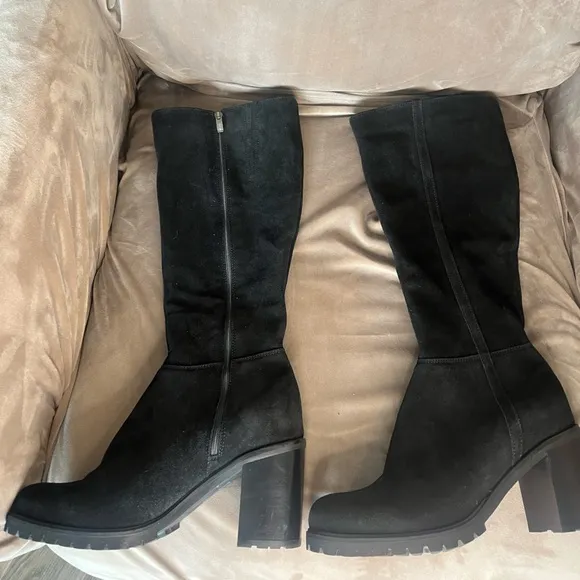 La Canadienne Jagger Waterproof Suede Boots US 11