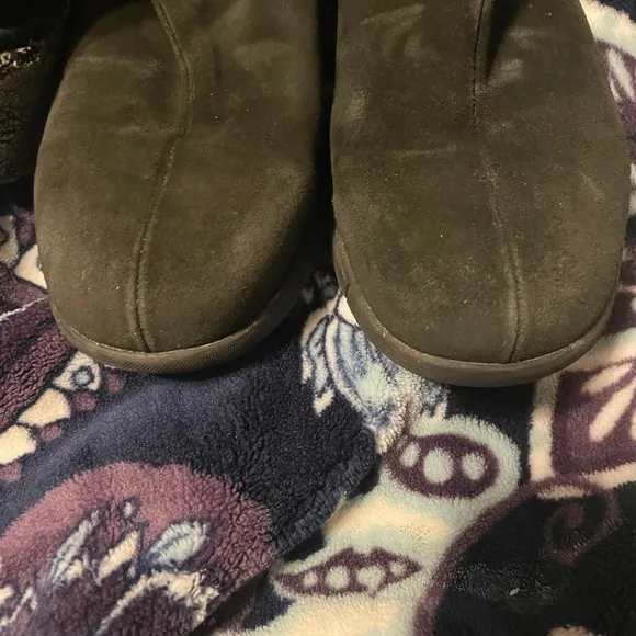 La Canadienne Trevis Waterproof Black Suede Boots Faux Fur Lined Size 8M