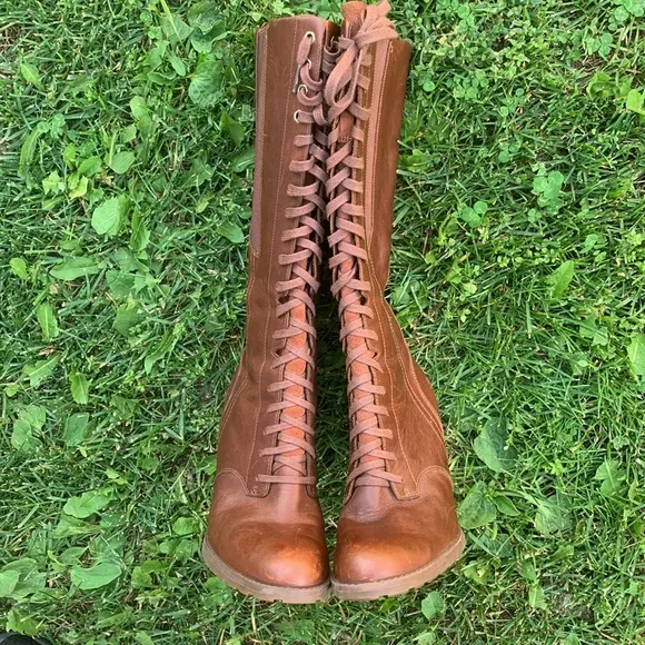 Lace up tall boots TIMBERLAND