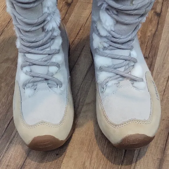 LAFUMA KOKTA Cream Tan Suede Faux Fur Lace Up Snow OUTD