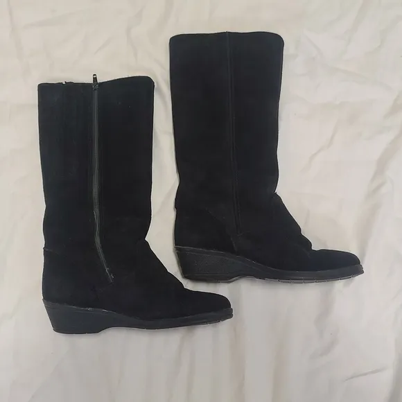 Leather wool lined warm boots, made in England, size 38