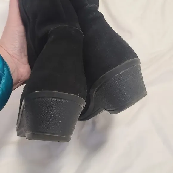 Leather wool lined warm boots, made in England, size 38