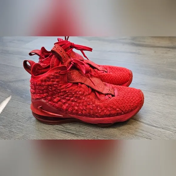LEBRON JAMES-17 Mid RED CARPET SNEAKERS