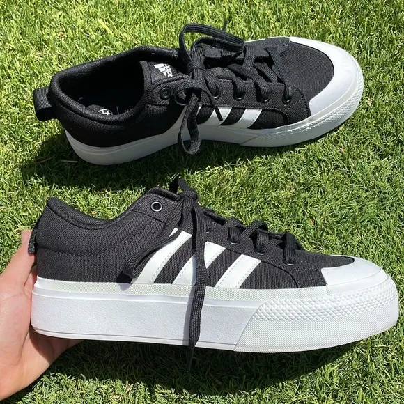 LIKE NEW ADIDAS Bravada 2.0 Platform Shoes!