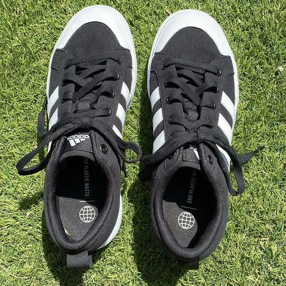 LIKE NEW ADIDAS Bravada 2.0 Platform Shoes!
