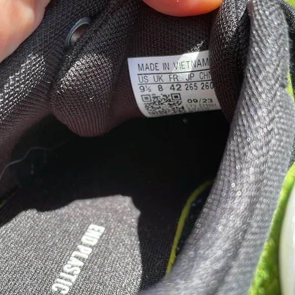 LIKE NEW ADIDAS Bravada 2.0 Platform Shoes!
