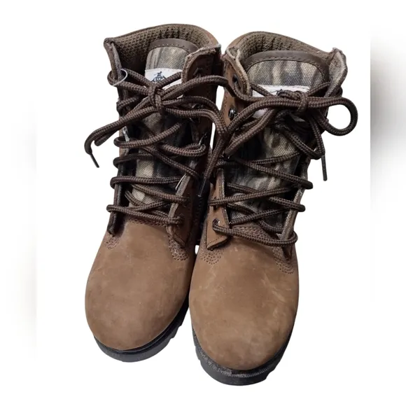 Little Boys Winchester Jr Camo Thinsalated Ultra Insulated Boots NWOT Size Y13