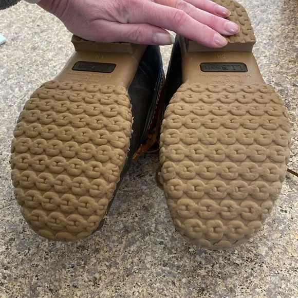 L.L. Bean Fuzzy Lined Upper Rubber Leather Moc 6 M CM Low Duck