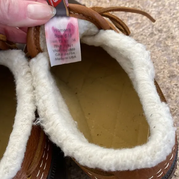 L.L. Bean Fuzzy Lined Upper Rubber Leather Moc 6 M CM Low Duck