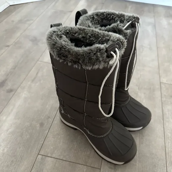 LL Bean Girls Size 1 Primaloft Insulated Brown Boots, Quilted, 11” like new