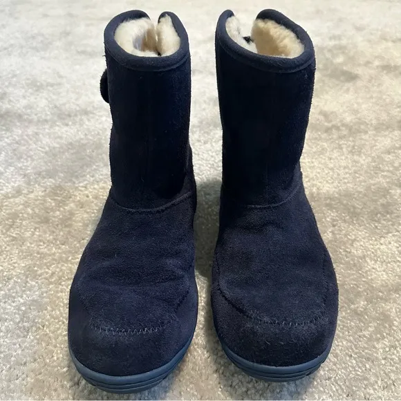 LL Bean Wicked Cozy Big Kids Size 6 Lamb's Wool Classic Navy Boots