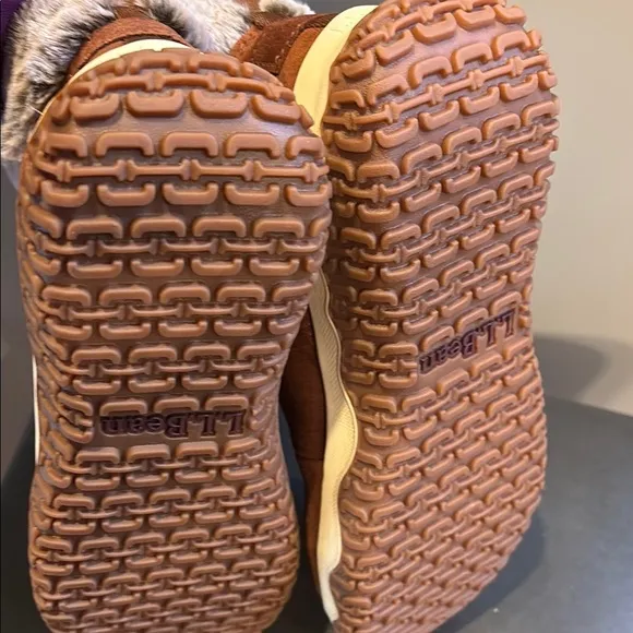LL Bean Women's Day Venture Brown Suede Insulated Cozy Lace-Up Boots Sz 9M