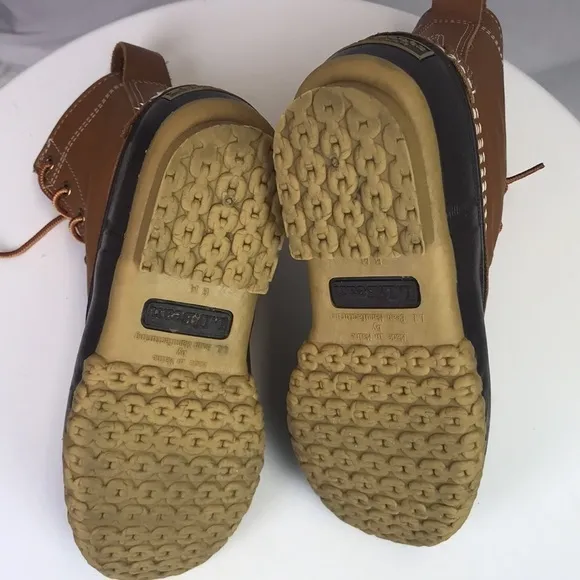 L.L. Bean Women’s Waterproof Bean Boots Size 6