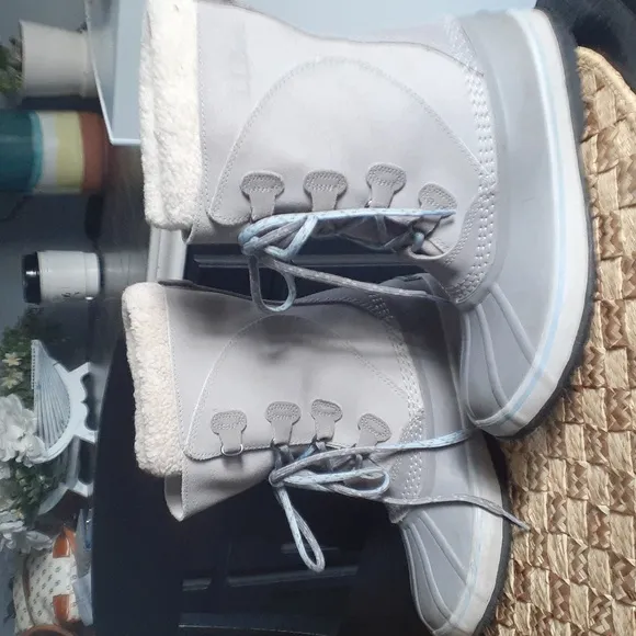 L.L.BEAN INSULATED BOOTS WATERPROOF WOMEN