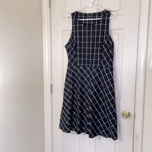 LORD &amp; TAYLOR Black Checked Summer Formal Dress Size 16