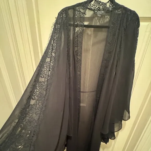 LOVE, Courtney By Basty Gal Black Kimono Size S