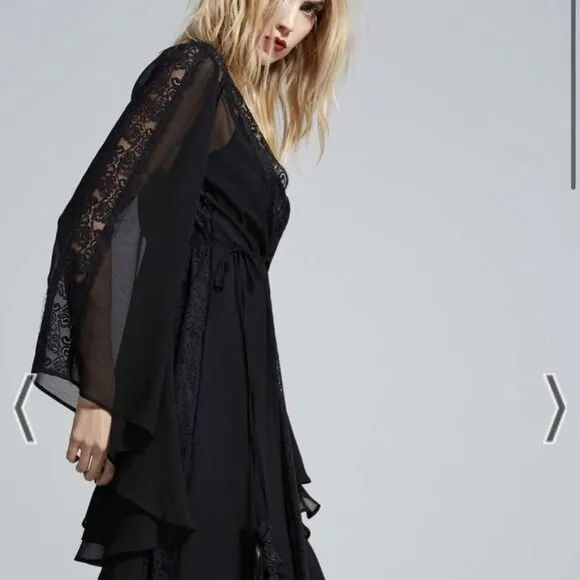LOVE, Courtney By Basty Gal Black Kimono Size S