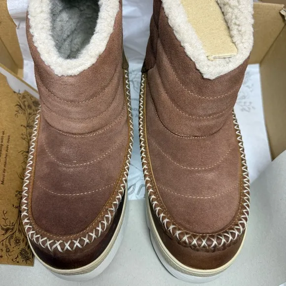 Manitobah Mukluks Womens Boots Size 9