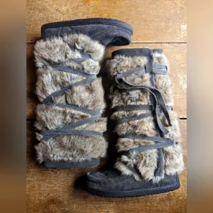 Manitobah Tall Wrap Mukluks 11 Charcoal Grey Suede Fur Beaded Natuve Boots 10