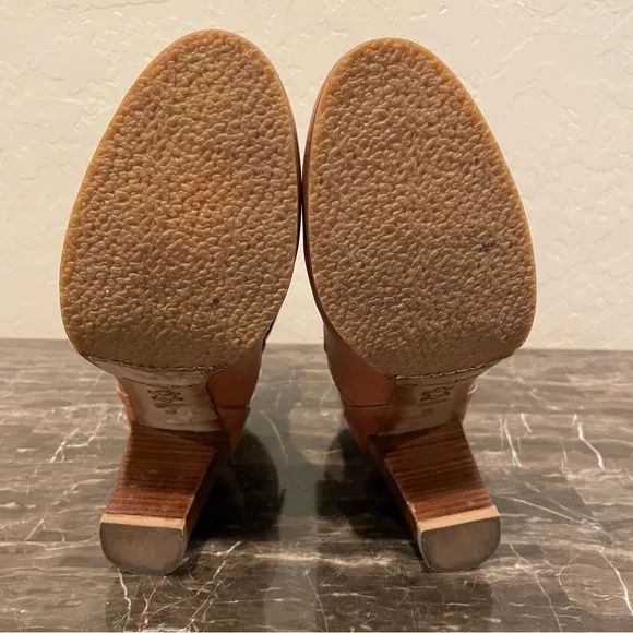 Massimo Dutti Leather Ankle Strap Booties