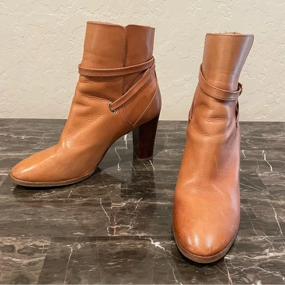 Massimo Dutti Leather Ankle Strap Booties