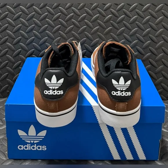 Mens Adidas‎ Athletic Sneakers Brown Size 9