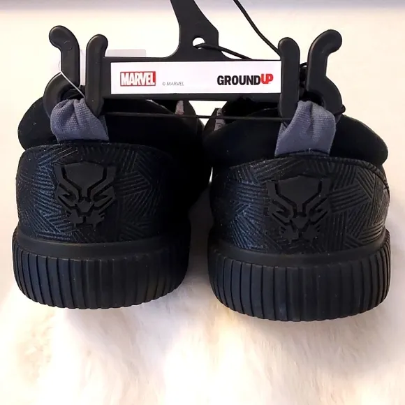 Mens Black Panther Canvas Sneaker