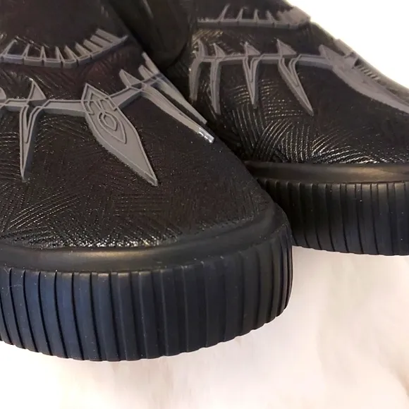 Mens Black Panther Canvas Sneaker