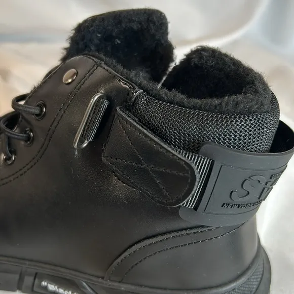 Men's British Style High Top Zippered, Plush Lined Leather Boots. Size 13. NWT