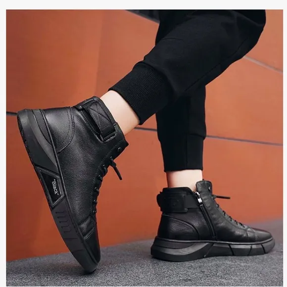 Men's British Style High Top Zippered, Plush Lined Leather Boots. Size 13. NWT