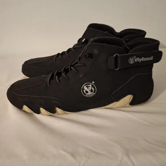 Men's Flyland Chukka Black Men's Shows