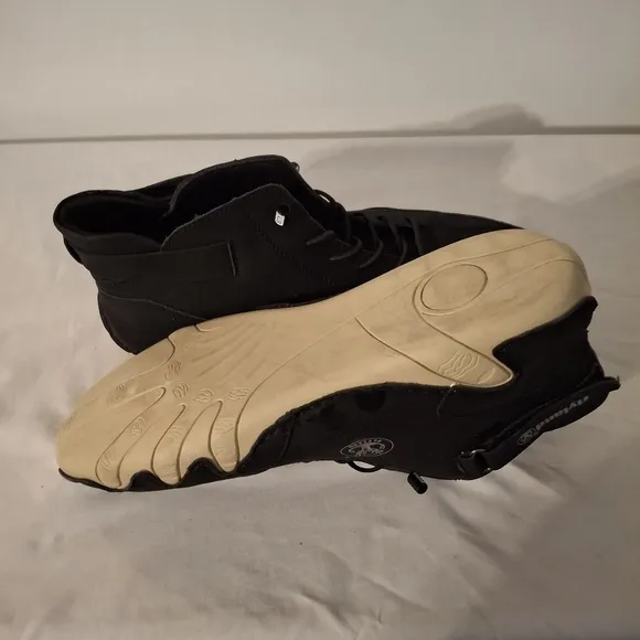 Men's Flyland Chukka Black Men's Shows