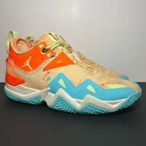 Mens JORDAN Westbrook One Take Melon Tint Baksetball Sneakers / Size 10