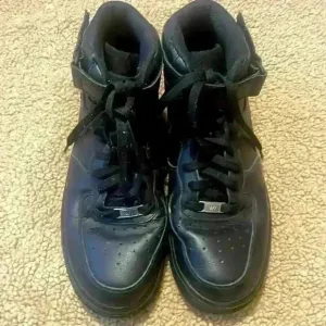 Men’s Nike Air Force 1’s Mid Triple All Black Shoes Size 12