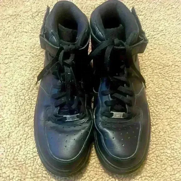 Men’s Nike Air Force 1’s Mid Triple All Black Shoes Size 12