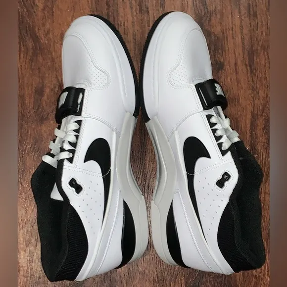 Mens Nike Air Forces shoes sneakers