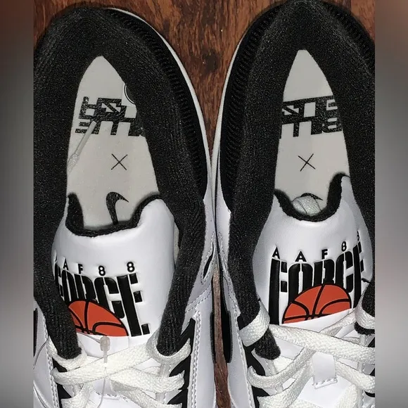 Mens Nike Air Forces shoes sneakers