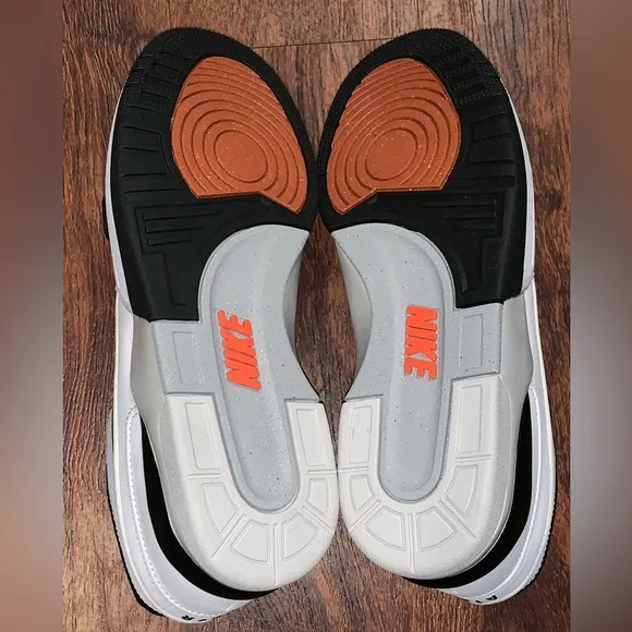 Mens Nike Air Forces shoes sneakers