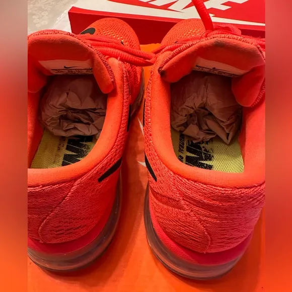 MEN’S NIKE AIR MAX 2016 in a BRIGHT CRIMSON /BLCK-UNVRSTY RD Size 7.5