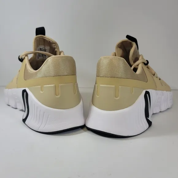 Mens Nike Free Metcon 5 TB Vegas Gold White Mens Training Shoes FN6616-701