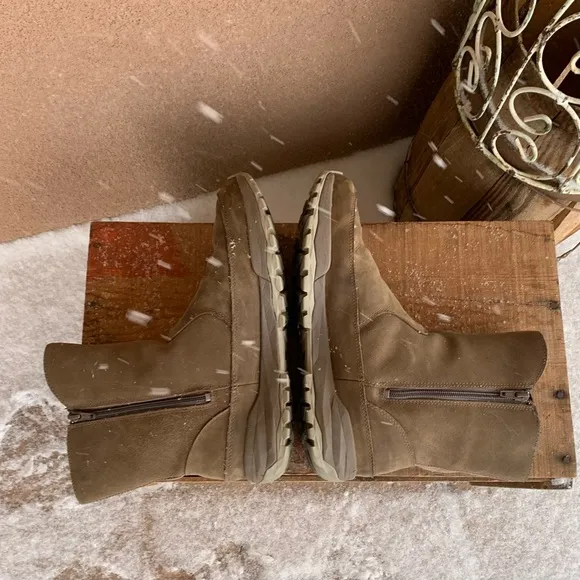 Merrell Women’s Ice Pack Guide Boots