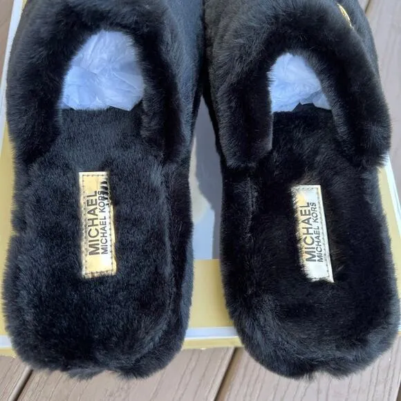 Michael Kors Alexis Closed toe Sherpa Slides Black