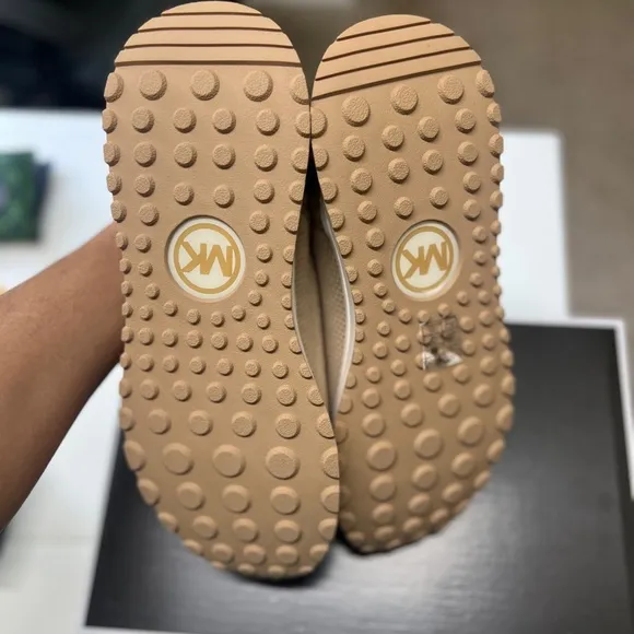 Michael kors DAX SLIP ON SF STRETCH KNIT Mens shoes camel color