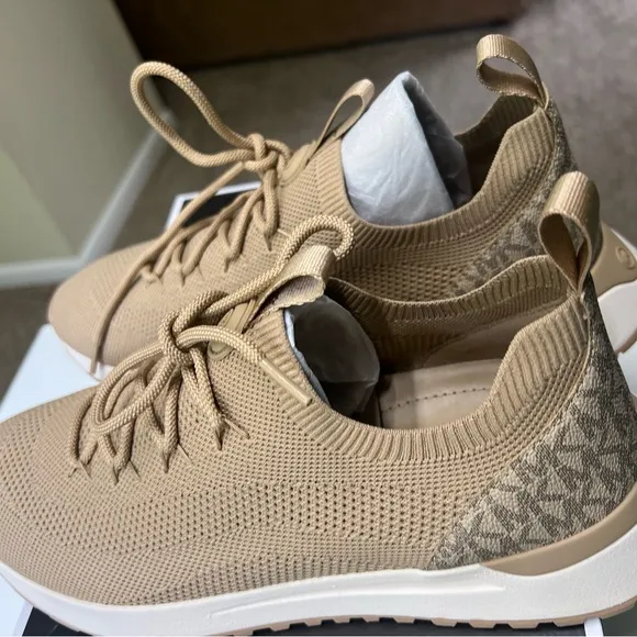 Michael kors DAX SLIP ON SF STRETCH KNIT Mens shoes camel color