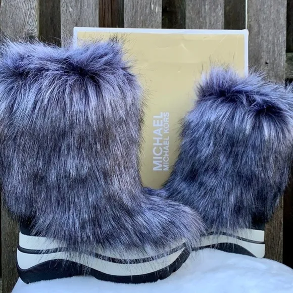 MICHAEL KORS Gamma Platform Fur Hair On Insulated Winter Boots, Size 6